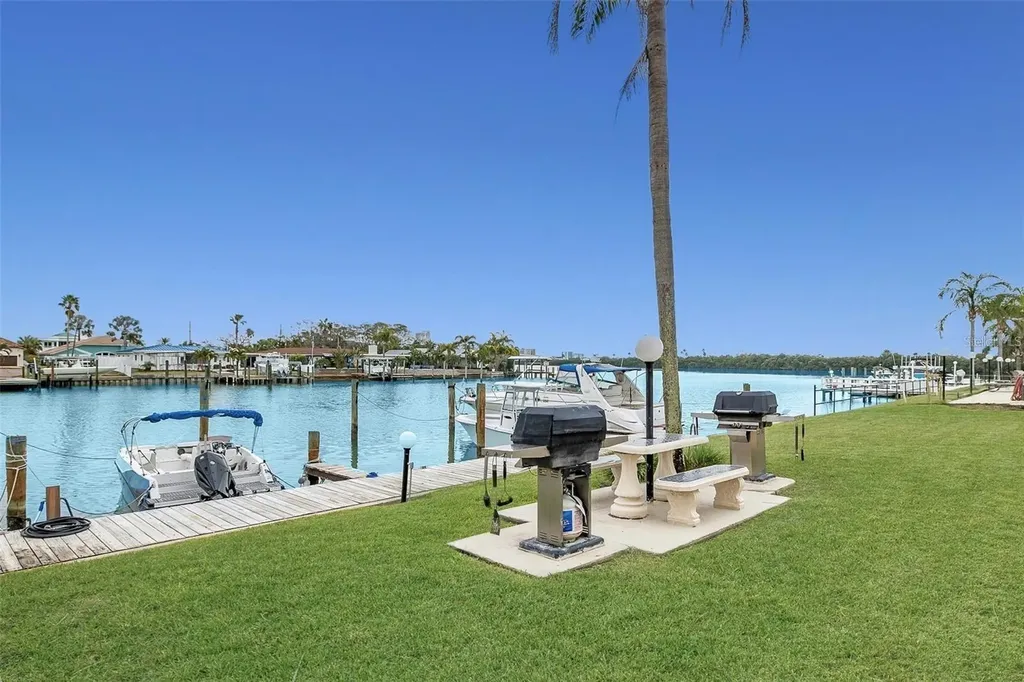 51 Island Way Clearwater Beach FL 33767