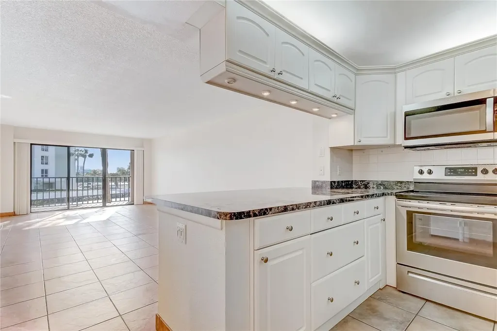 51 Island Way Clearwater Beach FL 33767