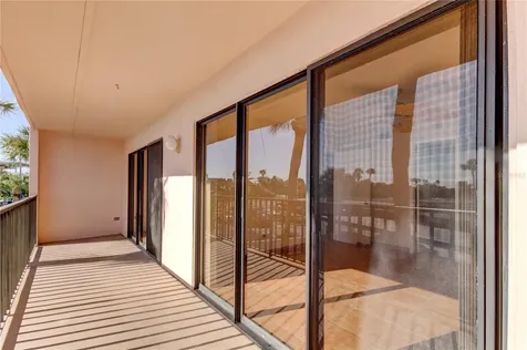51 Island Way Clearwater Beach FL 33767