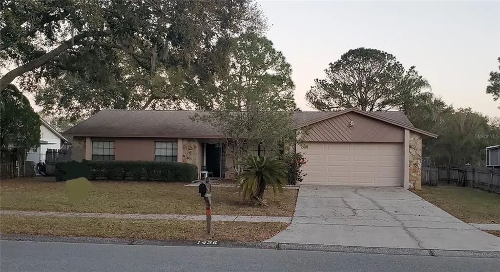 1426 Foggy Ridge Parkway Lutz FL 33559