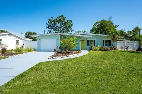 2215 Alvarado Lane Sarasota FL 34231