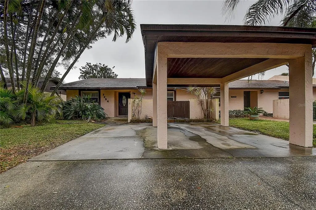 7254 55th Avenue N St Petersburg FL 33709