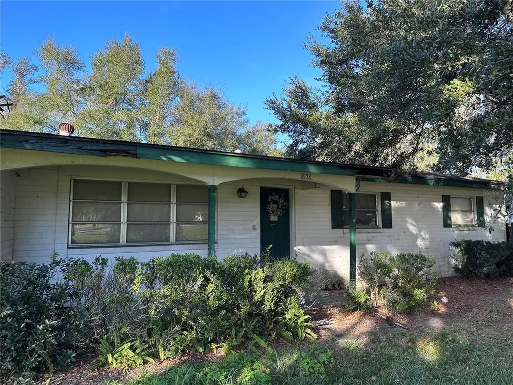 1858 SE Lake Weir Avenue Ocala FL 34471