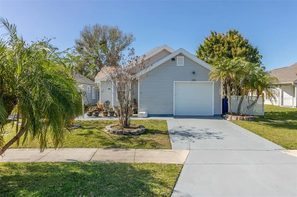 2318 Carriage Run Road Kissimmee FL 34741