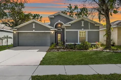 825 Parsons Pointe Street Seffner FL 33584