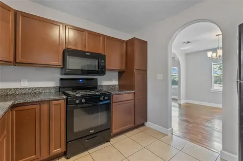 1210 Sunshine Avenue Leesburg FL 34748