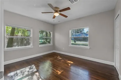 1210 Sunshine Avenue Leesburg FL 34748