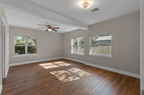 1210 Sunshine Avenue Leesburg FL 34748