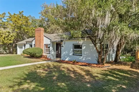 1210 Sunshine Avenue Leesburg FL 34748