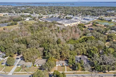 1210 Sunshine Avenue Leesburg FL 34748
