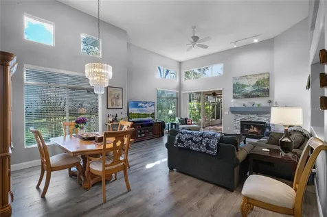 818 Red Hibiscus Court Apopka FL 32712