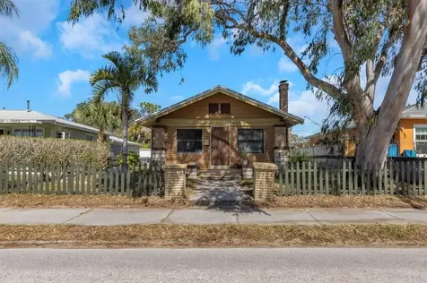 4453 5th Avenue S St Petersburg FL 33711