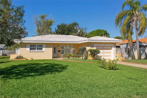 1184 64th Avenue S St Petersburg FL 33705