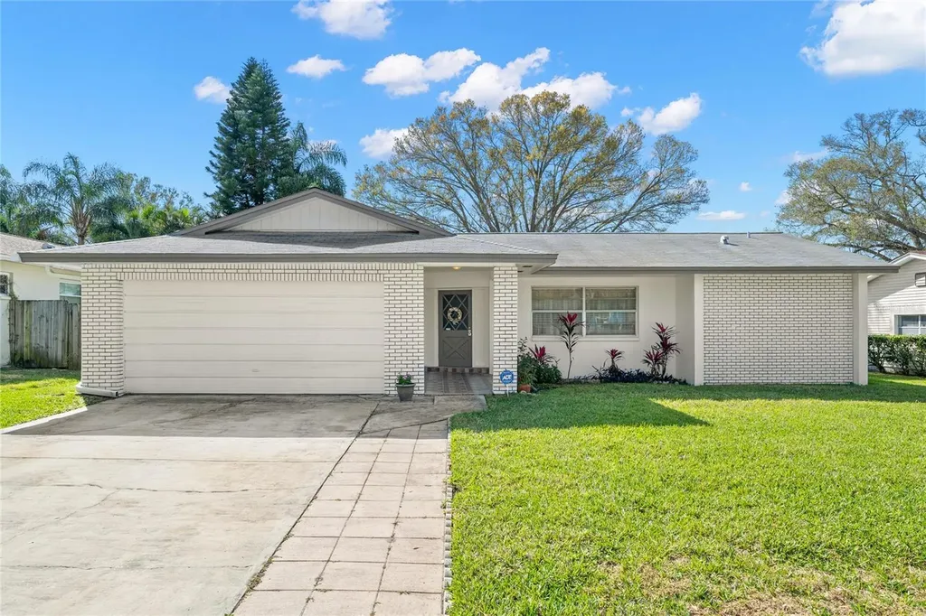 1957 Sourwood Boulevard Dunedin FL 34698