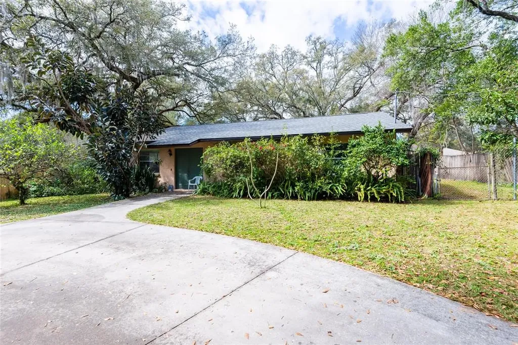 12706 Linda Drive Tampa FL 33612