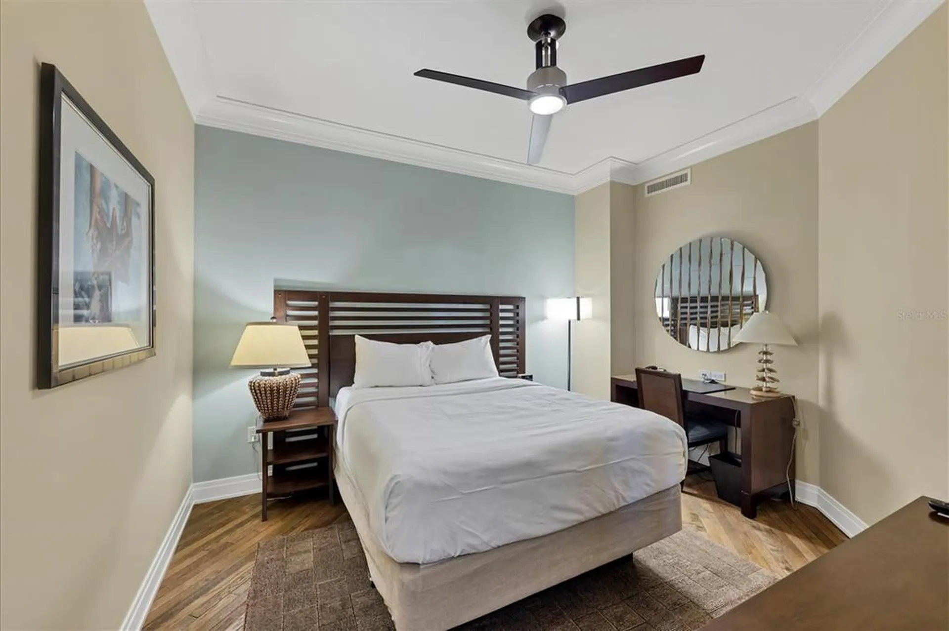 915 Seaside Drive Sarasota FL 34242