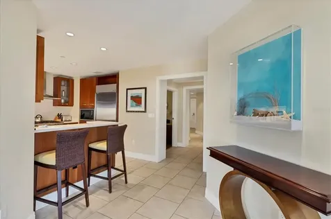 915 Seaside Drive Sarasota FL 34242