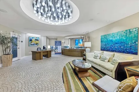 915 Seaside Drive Sarasota FL 34242
