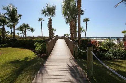 915 Seaside Drive Sarasota FL 34242