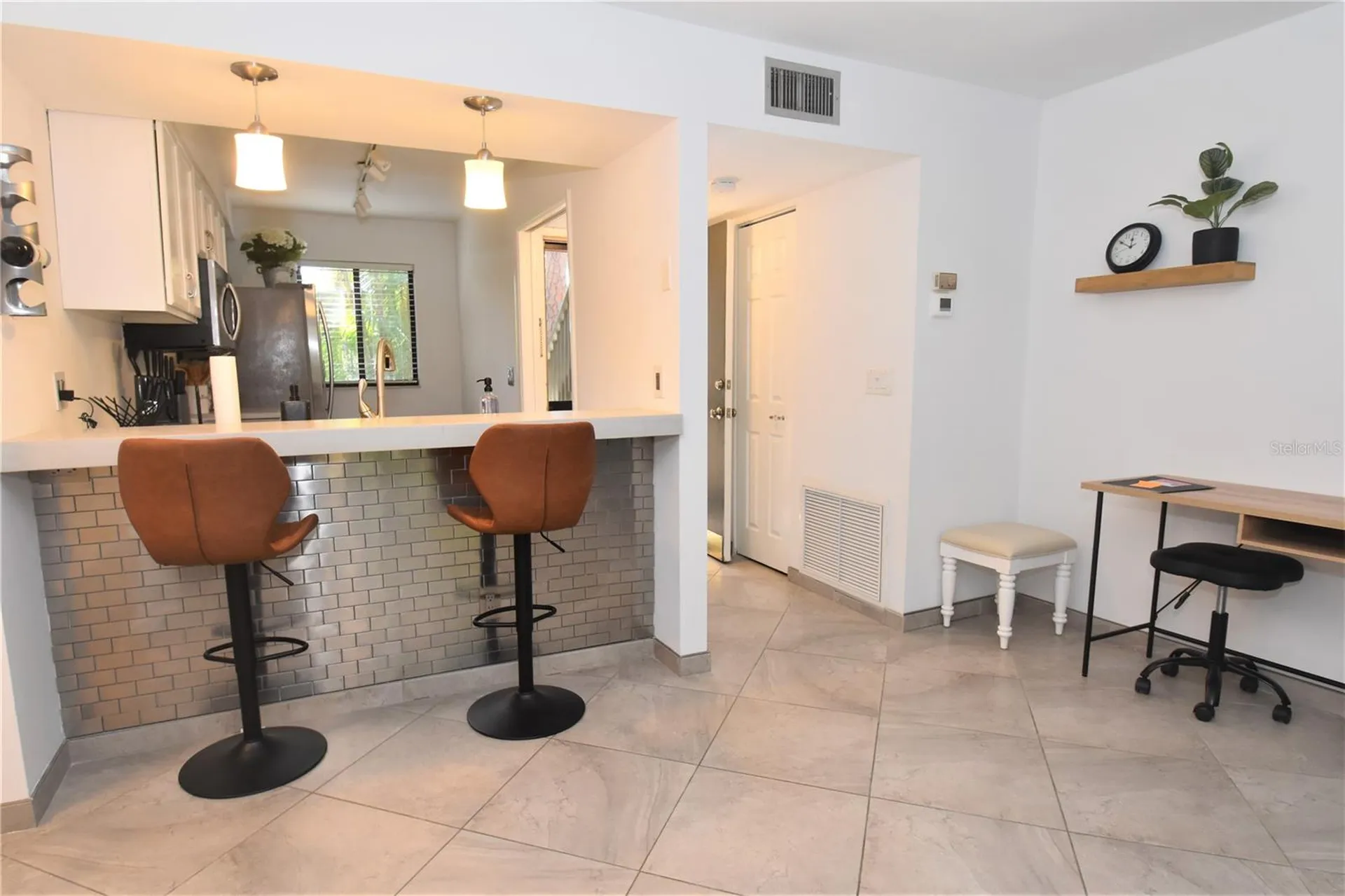 1716 Glenhouse Drive Sarasota FL 34231