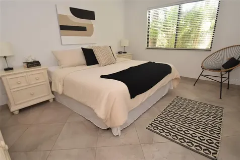 1716 Glenhouse Drive Sarasota FL 34231