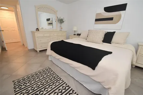 1716 Glenhouse Drive Sarasota FL 34231