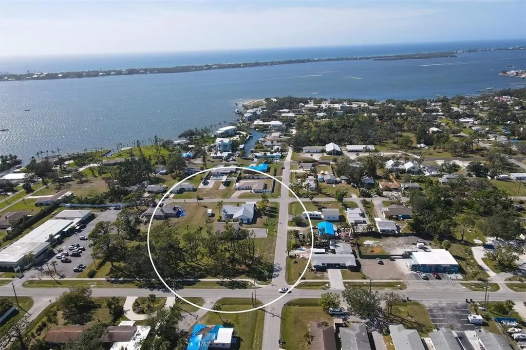 303 S Maple Street Englewood FL 34223
