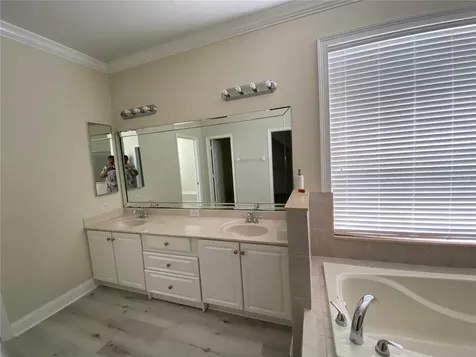 8113 Camella Lane Tampa FL 33647