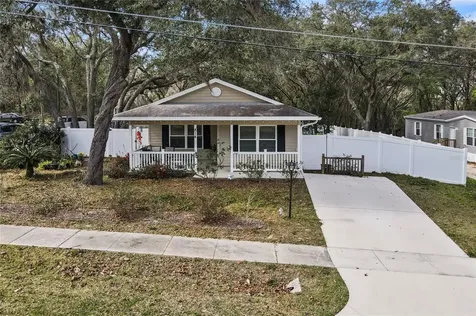 814 Summit Street Lady Lake FL 32159