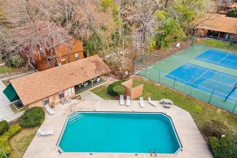 814 SW 57th Terrace Gainesville FL 32607