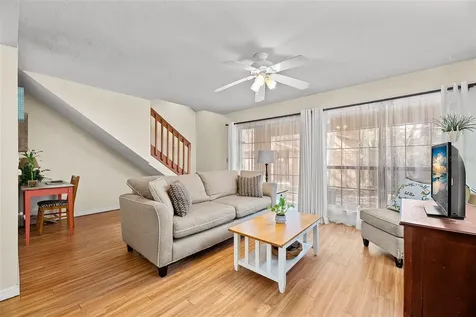 814 SW 57th Terrace Gainesville FL 32607