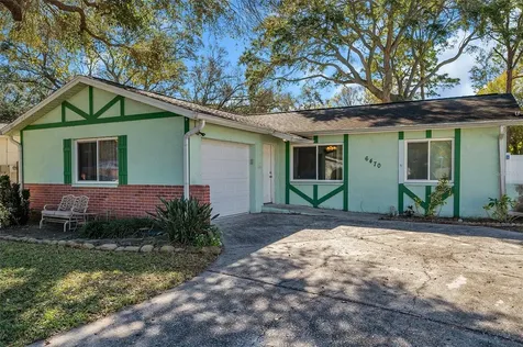 6470 101st Avenue N Pinellas Park FL 33782