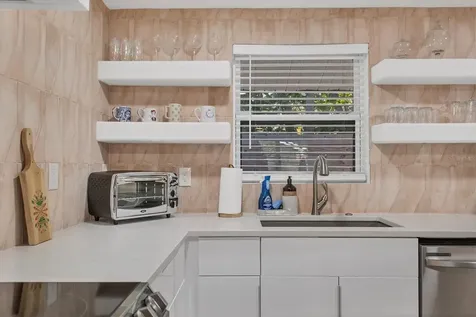 2441 Novus Street Sarasota FL 34237