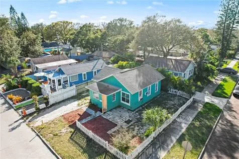 348 40th Street N St Petersburg FL 33713