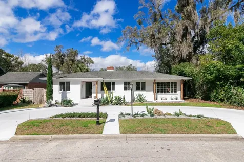 2044 NW 7th Place Gainesville FL 32603