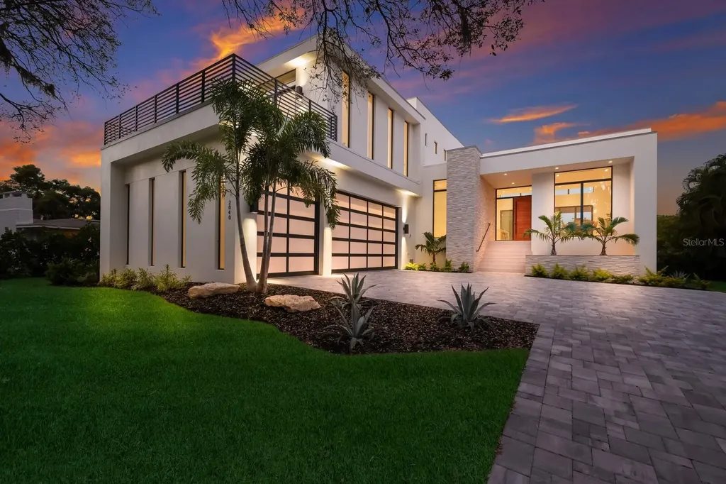 2040 Alameda Avenue Sarasota FL 34234