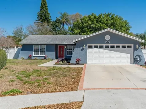 6071 Garmouth Way N St Petersburg FL 33709