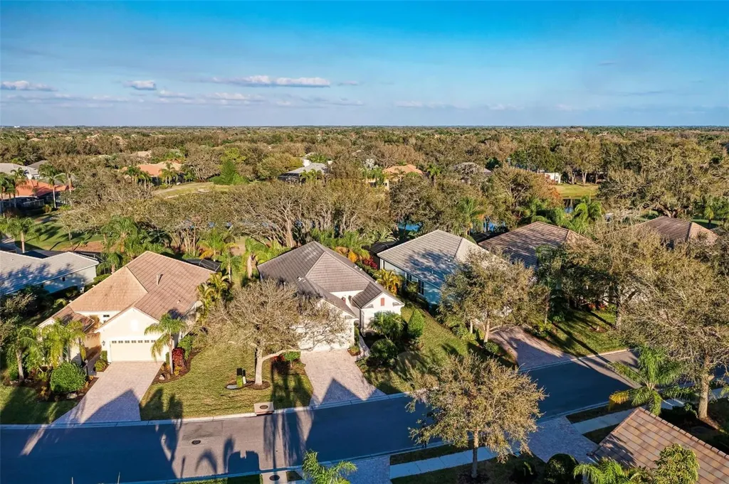 12232 Thornhill Court Lakewood Ranch FL 34202