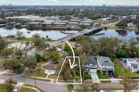 2608 N Ridgewood Avenue Tampa FL 33602