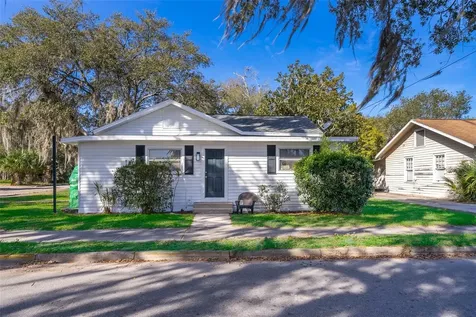 325 S 2nd Street Leesburg FL 34748