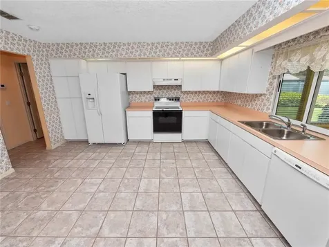 2411 Highlands Vue Parkway Lakeland FL 33812