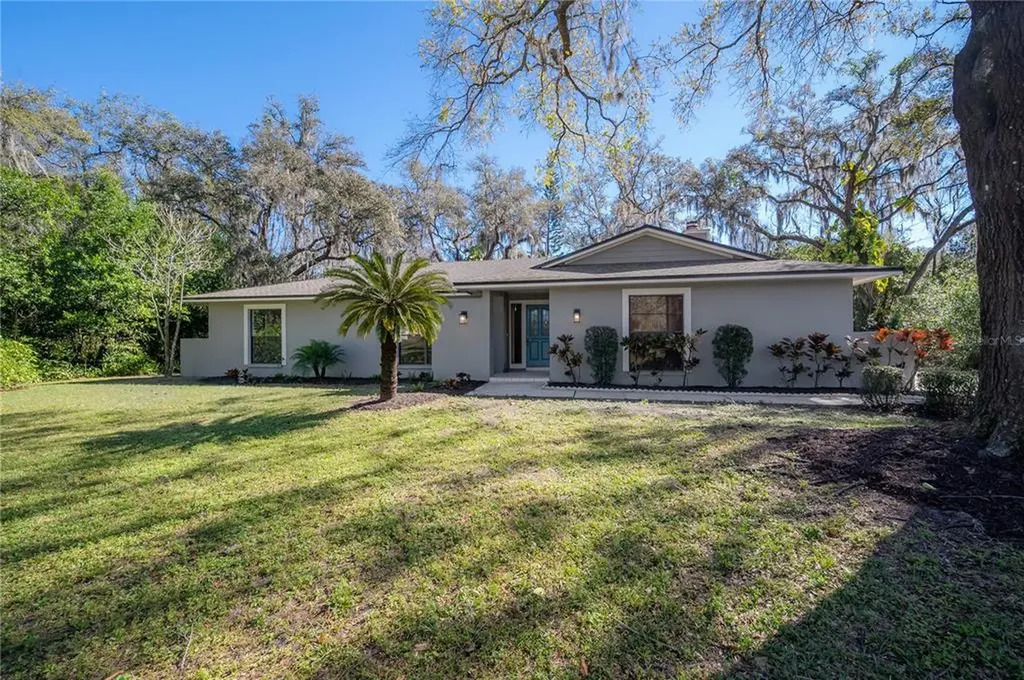 1127 W River Drive Temple Terrace FL 33617