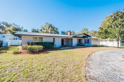 815 Palm Avenue Leesburg FL 34748