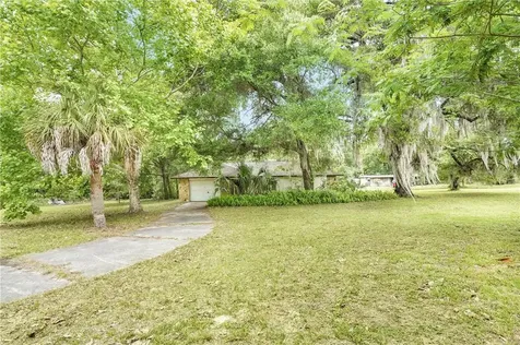 11025 SE 132nd Place Ocklawaha FL 32179