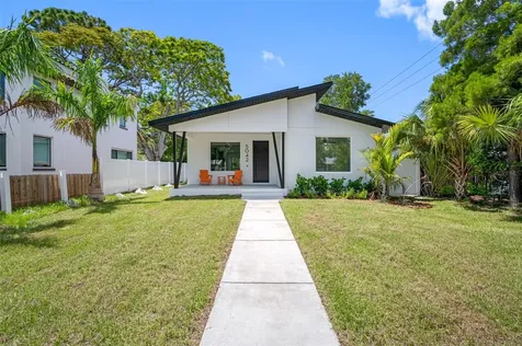 5042 3rd Avenue S St Petersburg FL 33707