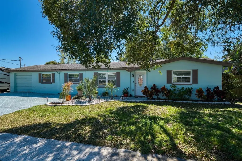 5438 Flora Avenue Holiday FL 34690