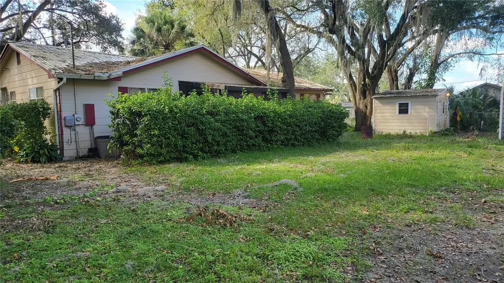 1306 E Alabama Street Plant City FL 33563