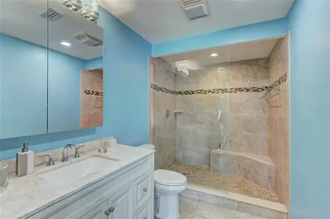 7608 The Plaza Bradenton FL 34209