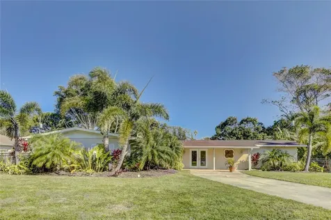7608 The Plaza Bradenton FL 34209