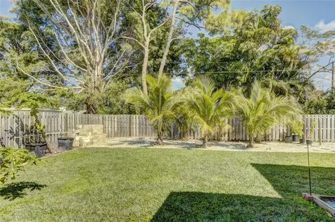 7608 The Plaza Bradenton FL 34209